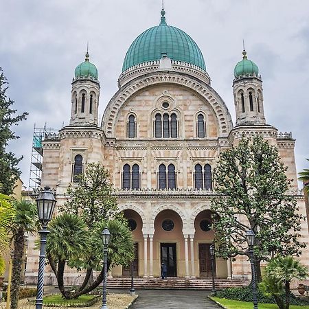 Historic Center Palace - Huge 4 Bedrooms Santa Croce Apartment - By Likehomeฟลอเรนซ์ ภายนอก รูปภาพ