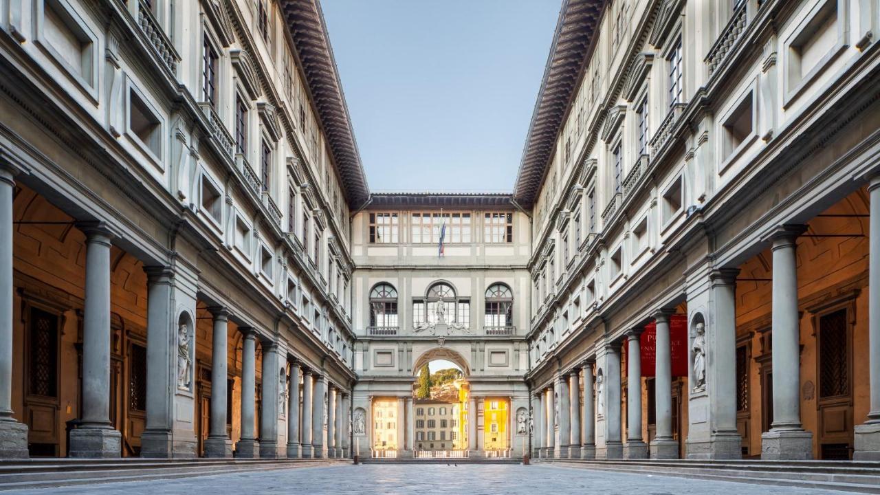 Historic Center Palace - Huge 4 Bedrooms Santa Croce Apartment - By Likehomeฟลอเรนซ์ ภายนอก รูปภาพ